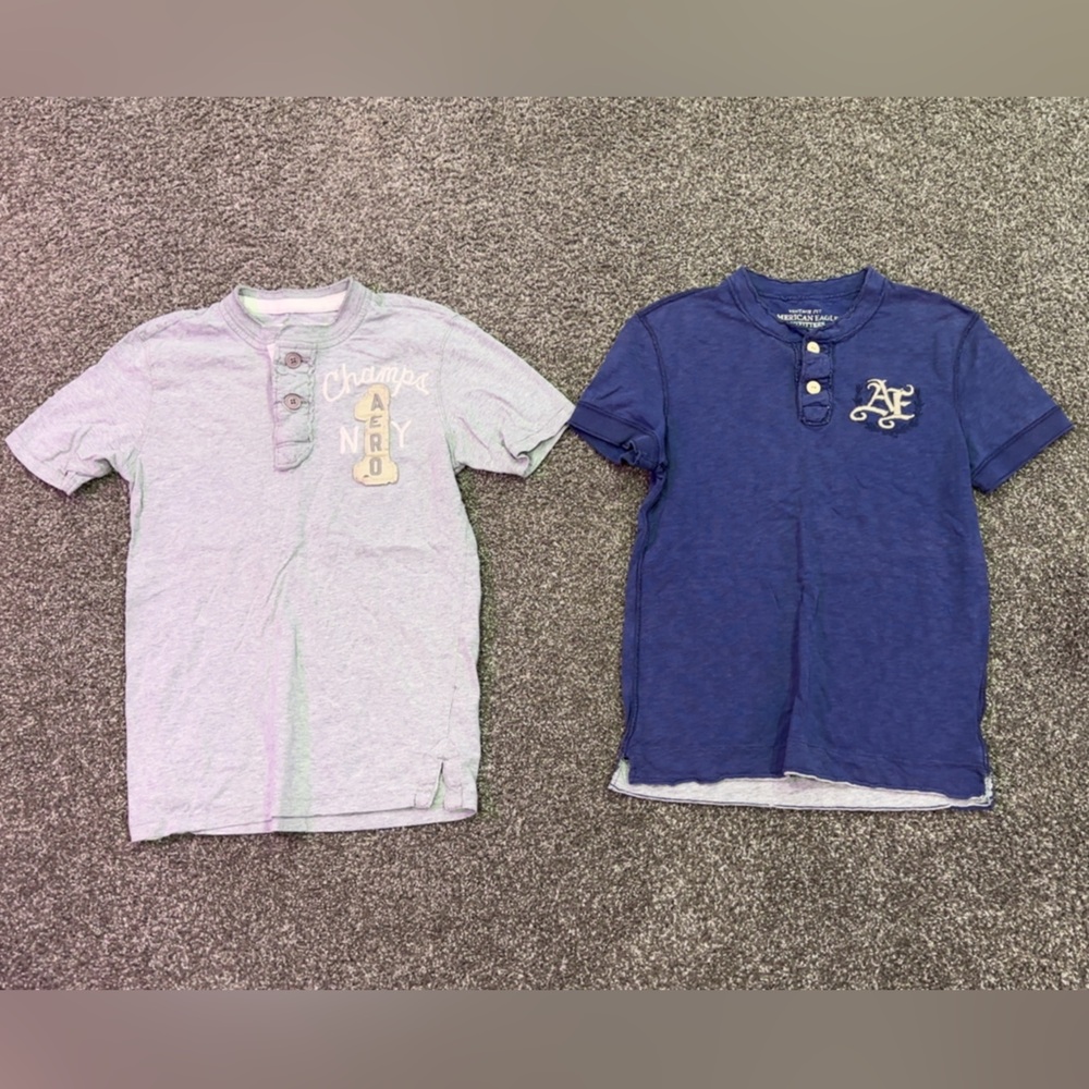American Eagle Outfitters Gray and Blue Short Sleeve Tees